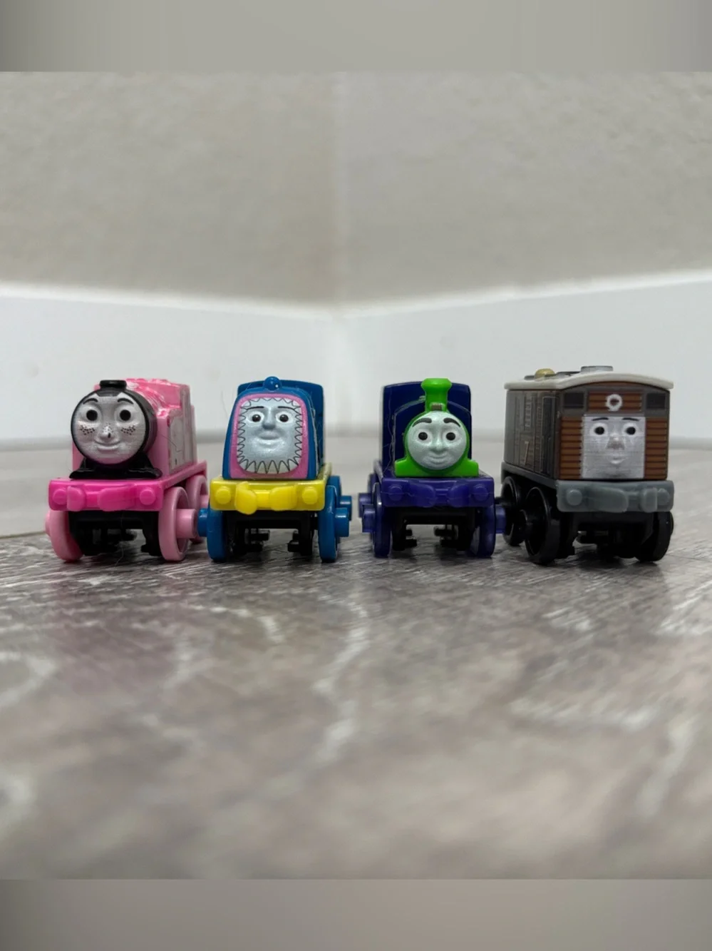 Lot of Thomas Minis